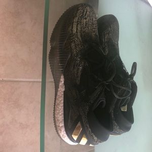 Adidas Crazylight Boost 2016 “Black Gold”